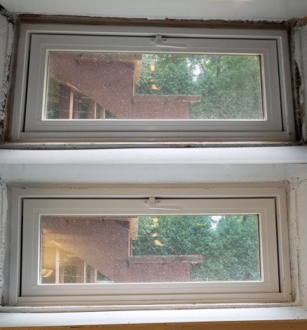 basement bathroom window